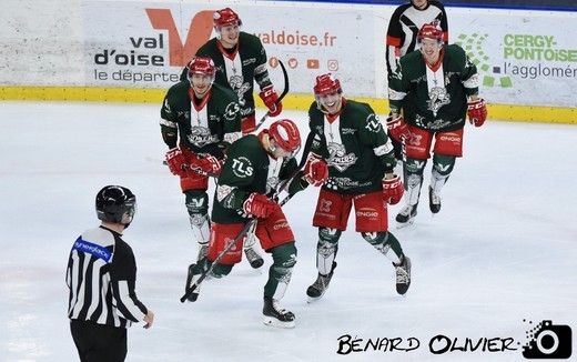 Photo hockey Division 1 - Division 1 : 22ème journée : Cergy-Pontoise vs Tours  - Les Jokers triomphent à l’usure