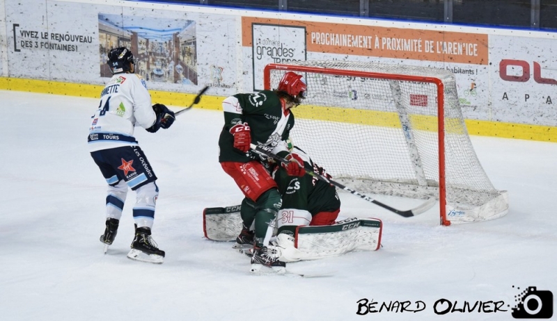 Photo hockey Division 1 - Division 1 : 22ème journée : Cergy-Pontoise vs Tours  - Les Jokers triomphent à l’usure