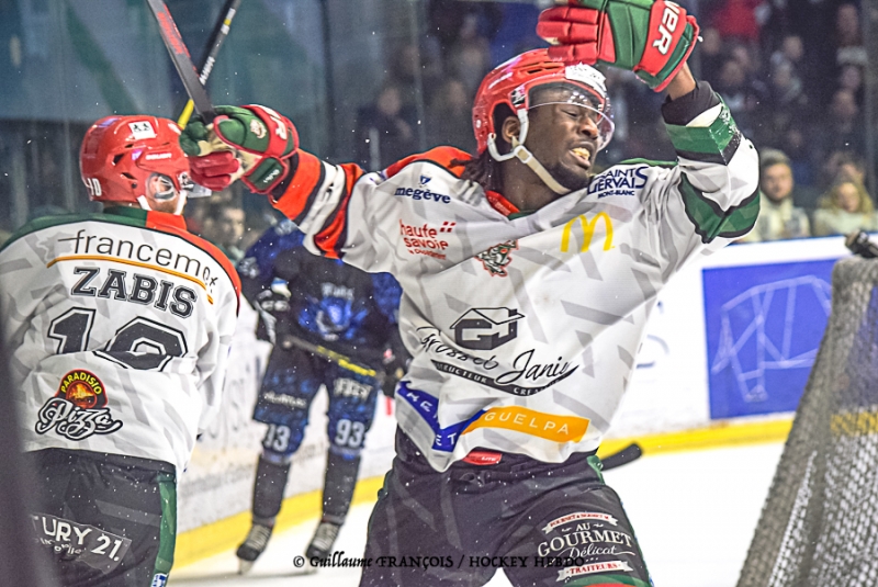Photo hockey Division 1 - Division 1 : 24�me journ�e : Nantes vs Mont-Blanc - Nantes rallume la flamme en s’imposant sur un score fleuve