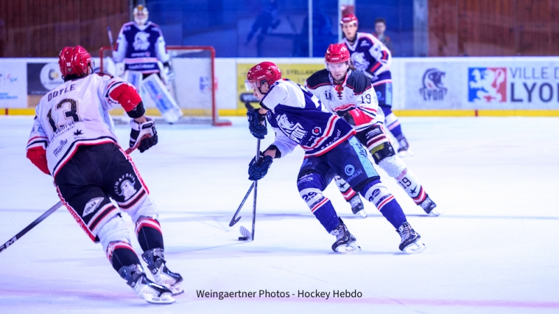 Photo hockey Division 1 - Division 1 : 24ème journée : Lyon vs Neuilly/Marne - Lyon retrouve le chemin de la victoire