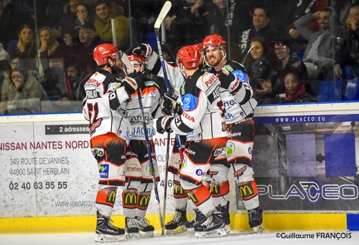 Photo hockey Division 1 - Division 1 : 24ème journée : Nantes vs Cholet - Nantes s’éloigne un peu plus du Top8 Photo hockey Division 1 - Division 1 : 24ème journée : Nantes vs Cholet - Nantes s’éloigne un peu plus du Top8