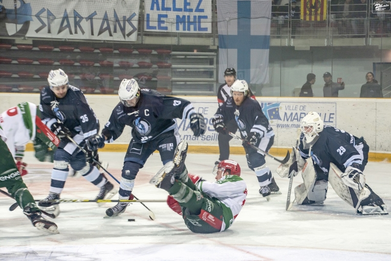Photo hockey Division 1 - Division 1 : 25ème journée : Marseille vs Cergy-Pontoise - Le leader tombe à Marseille