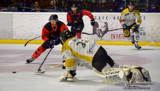 Photo hockey Division 1 - Division 1 : 25ème journée : Nantes vs Chambéry - Nantes remporte une précieuse victoire face aux Éléphants Photo hockey Division 1 - Division 1 : 25ème journée : Nantes vs Chambéry - Nantes remporte une précieuse victoire face aux Éléphants