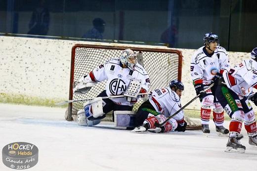 Photo hockey Division 1 - Division 1 : 26ème journée : Caen  vs Tours  - Les Drakkars terminent sur une bonne note