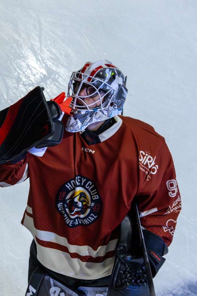 Photo hockey Division 1 - Division 1 : 26ème journée : Morzine-Avoriaz vs Lyon - Morzine brisé dans son élan