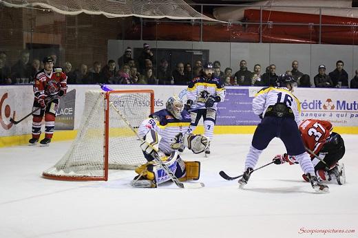 Photo hockey Division 1 - Division 1 : 26ème journée : Mulhouse vs Dunkerque - Une nouvelle victoire pour les Mulhousiens Photo hockey Division 1 - Division 1 : 26ème journée : Mulhouse vs Dunkerque - Une nouvelle victoire pour les Mulhousiens