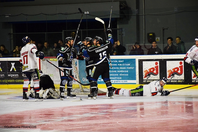Photo hockey Division 1 - Division 1 : 26ème journée : Nantes vs Caen  - Les Nantais raflent la 4ème place