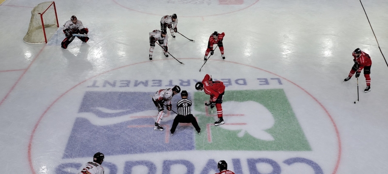 Photo hockey Division 1 - Division 1 : 2ème journée : Caen vs Valenciennes - Caen se défait de Valenciennes Photo hockey Division 1 - Division 1 : 2ème journée : Caen vs Valenciennes - Caen se défait de Valenciennes