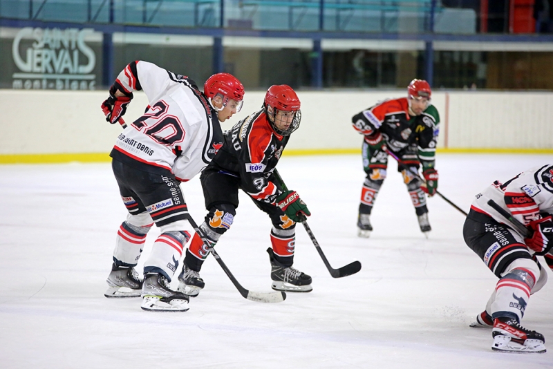 Photo hockey Division 1 - Division 1 : 2ème journée : Mont-Blanc vs Neuilly/Marne - Match renversant !