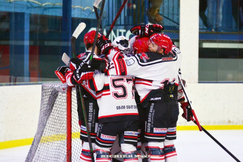 Photo hockey Division 1 - Division 1 : 2ème journée : Mont-Blanc vs Neuilly/Marne - Match renversant !