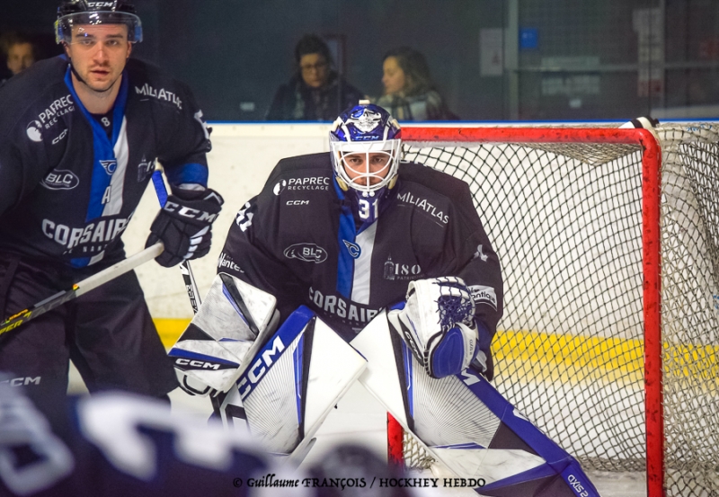 Photo hockey Division 1 - Division 1 : 2ème journée : Nantes vs Tours  - Nantes ne résiste pas face aux remparts de Tours
