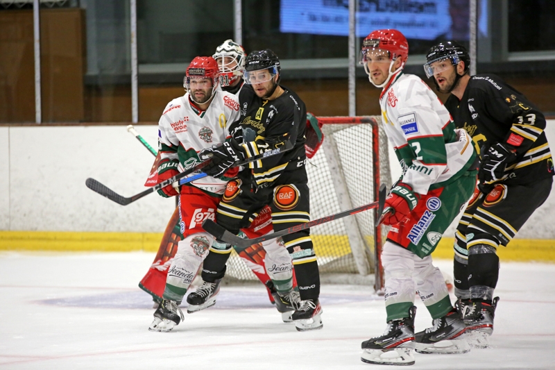 Photo hockey Division 1 - Division 1 : 3ème journée : Chambéry vs Mont-Blanc - La revanche pour Mont-Blanc