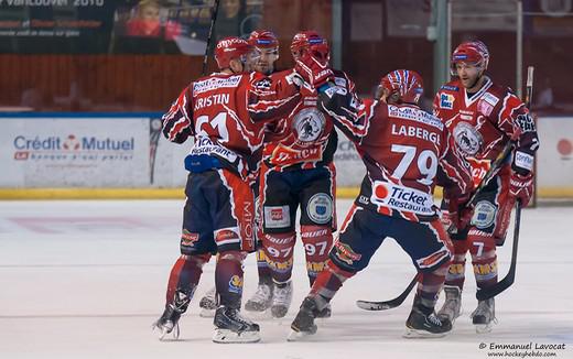Photo hockey Division 1 - Division 1 : 3ème journée : Lyon vs Mulhouse - Le Lion écrase le Scorpion