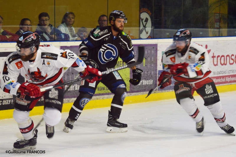 Photo hockey Division 1 - Division 1 : 3ème journée : Nantes vs Briançon  - Les Nantais font vivre l’enfer aux Diables rouges