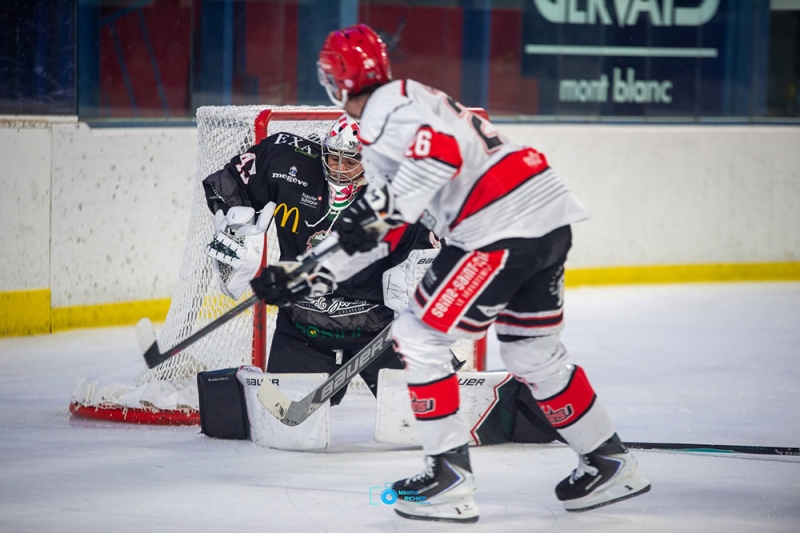 Photo hockey Division 1 - Division 1 : 3ème journée : Mont-Blanc vs Neuilly/Marne - Neuilly dans le money time Photo hockey Division 1 - Division 1 : 3ème journée : Mont-Blanc vs Neuilly/Marne - Neuilly dans le money time