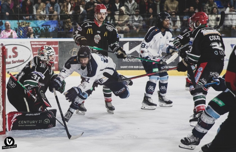 Photo hockey Division 1 - Division 1 : 3ème journée : Tours  vs Mont-Blanc - PHOTOS de la victoire de Mont Blanc à Tours