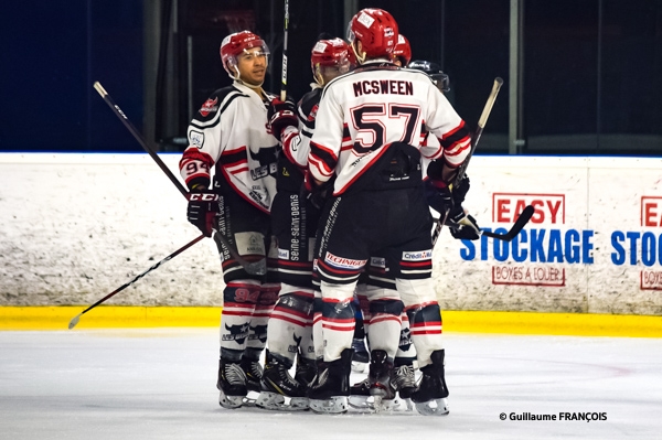 Photo hockey Division 1 - Division 1 : 4ème journée : Nantes vs Neuilly/Marne - Nantes chasse le Bison et assure l’essentiel à domicile