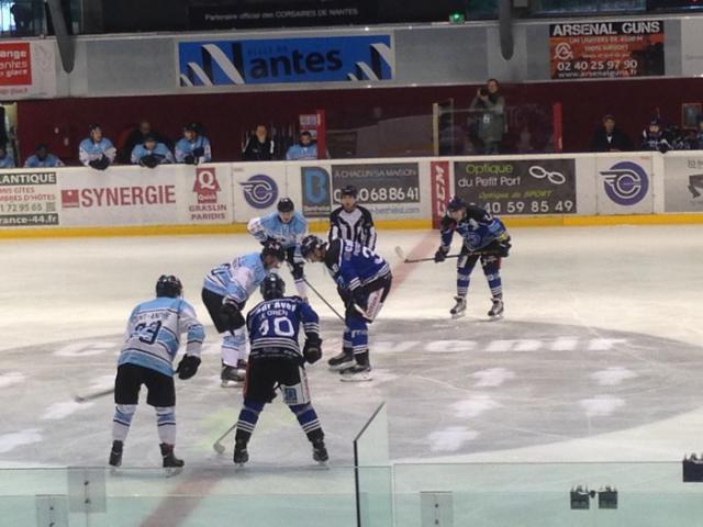 Photo hockey Division 1 - Division 1 : 4ème journée : Nantes vs Tours  - Derby choc dans une ambiance de feu