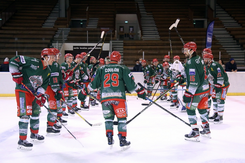 Photo hockey Division 1 - Division 1 : 4ème journée : Mont-Blanc vs Marseille - Mont-Blanc a de la ressource ! Photo hockey Division 1 - Division 1 : 4ème journée : Mont-Blanc vs Marseille - Mont-Blanc a de la ressource !