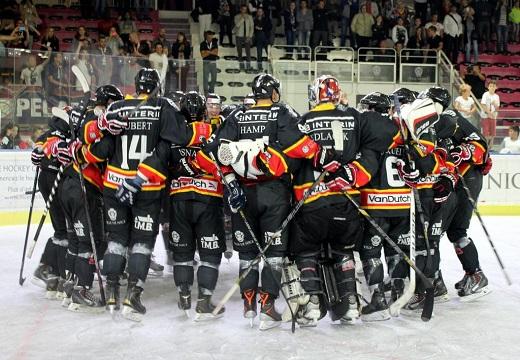 Photo hockey Division 1 - Division 1 : 4ème journée : Nice vs Cholet  - D1 : Réaction d\