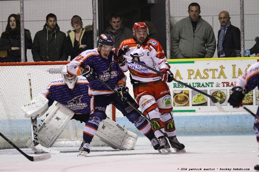Photo hockey Division 1 - Division 1 : 5ème journée : Clermont-Ferrand vs Cholet - Les Dogs croquent les Sangliers Photo hockey Division 1 - Division 1 : 5ème journée : Clermont-Ferrand vs Cholet - Les Dogs croquent les Sangliers