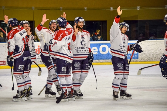 Photo hockey Division 1 - Division 1 : 6ème journée : Nantes vs Caen - Caen s’impose sur le fil à Nantes Photo hockey Division 1 - Division 1 : 6ème journée : Nantes vs Caen - Caen s’impose sur le fil à Nantes