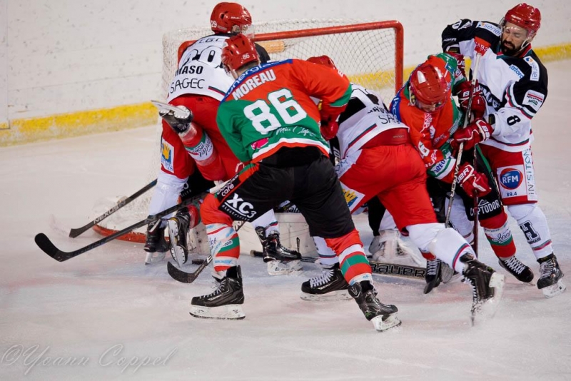 Photo hockey Division 1 - Division 1 : 7ème journée : Mont-Blanc vs Anglet - Anglet s’en sort bien, Mont-Blanc se rassure