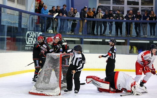Photo hockey Division 1 - Division 1 : 7ème journée : Mont-Blanc vs Valenciennes - Mont-Blanc à l’arrachée
