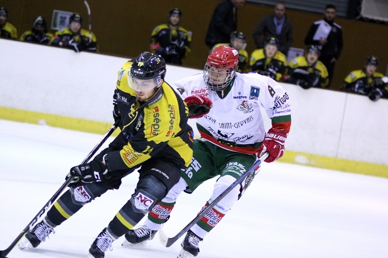 Photo hockey Division 1 - Division 1 : 8ème journée : Chambéry vs Mont-Blanc - Mont-Blanc revenu des enfers !