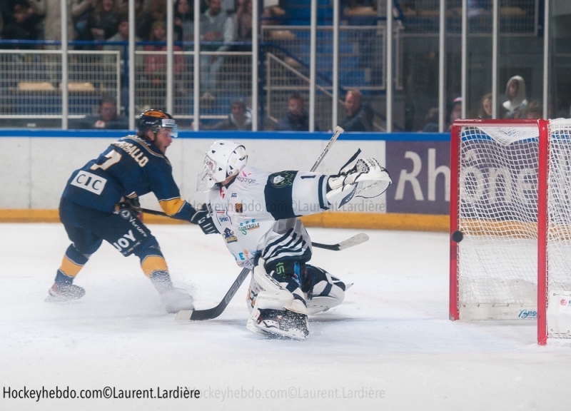 Photo hockey Division 1 - Division 1 : 8ème journée : Villard-de-Lans vs Dunkerque - Les Ours défaits à domicile