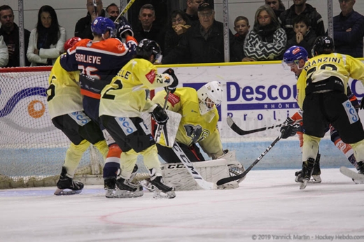 Photo hockey Division 1 - Division 1 : 8ème journée : Clermont-Ferrand vs Chambéry - D1 - Clermont écrasé par les Eléphants de Chambéry