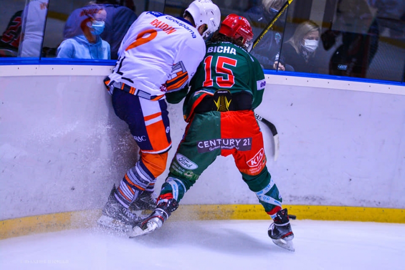 Photo hockey Division 1 - Division 1 : 8ème journée : Mont-Blanc vs Montpellier - Mont-Blanc : 7 à la maison ! Photo hockey Division 1 - Division 1 : 8ème journée : Mont-Blanc vs Montpellier - Mont-Blanc : 7 à la maison !