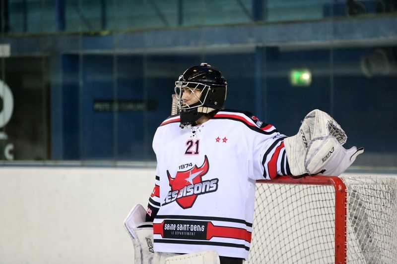 Photo hockey Division 1 - Division 1 : 9ème journée : Mont-Blanc vs Neuilly/Marne - Les Bisons tombent face aux Yétis