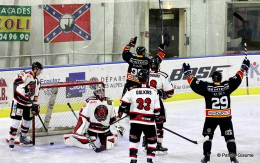 Photo hockey Division 1 - Division 1 : 9ème journée : Nice vs Mulhouse - Le vol des Aigles