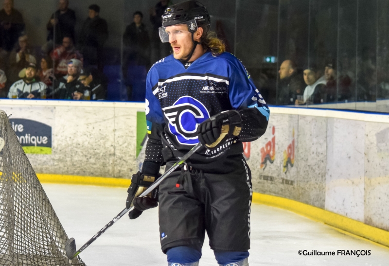Photo hockey Division 1 - Division 1 : Clermont-Ferrand (Les Sangliers Arvernes) - Division 1 - Présentation Clermont-Ferrand Photo hockey Division 1 - Division 1 : Clermont-Ferrand (Les Sangliers Arvernes) - Division 1 - Présentation Clermont-Ferrand