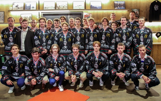 Photo hockey Division 1 - Division 1 : Mont-Blanc (Les Yetis) - Mont-Blanc présente son équipe !