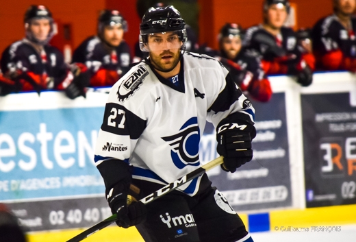 Photo hockey Division 1 - Division 1 : Nantes (Les Corsaires) - Division 1 - Présentation Nantes Photo hockey Division 1 - Division 1 : Nantes (Les Corsaires) - Division 1 - Présentation Nantes
