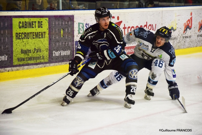Photo hockey Division 1 - Division 1 : playoff, quart de finale, match 2 : Nantes vs Tours - Nantes remet les pendules à l\ Photo hockey Division 1 - Division 1 : playoff, quart de finale, match 2 : Nantes vs Tours - Nantes remet les pendules à l\