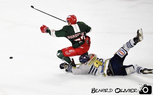 Photo hockey Division 1 - Division 1 - Quart de Finale match 4 : Dunkerque vs Cergy-Pontoise - Dunkerque égalise 