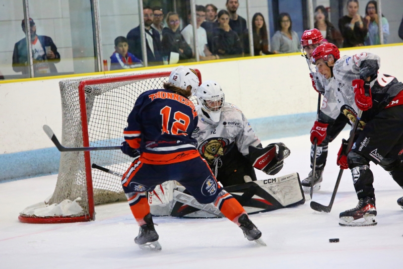Photo hockey Division 2 -  : Clermont-Ferrand vs Vaujany - Les Grizzlys arrachent la victoire, Clermont peut nourrir des regrets