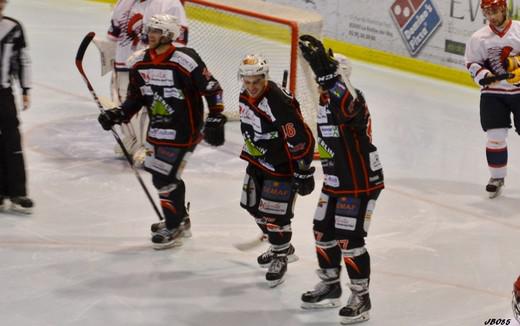 Photo hockey Division 2 - D2 : 10ème journée - A : La Roche-sur-Yon vs Evry  - Repartir de l