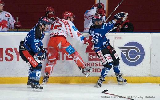 Photo hockey Division 2 - D2 : 10ème journée - B : Nantes vs Valence - Dure mais belle, la victoire !