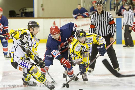 Photo hockey Division 2 - D2 : 11ème journée - A : Evry  vs Chambéry - Les Eléphants assurent leur place