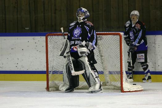 Photo hockey Division 2 - D2 : 11ème journée - B : Courchevel-Méribel-Pralognan vs Wasquehal Lille - Le chat et la souris Photo hockey Division 2 - D2 : 11ème journée - B : Courchevel-Méribel-Pralognan vs Wasquehal Lille - Le chat et la souris
