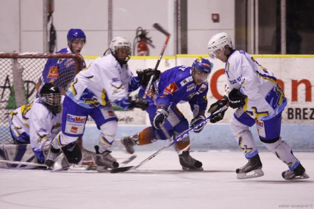 Photo hockey Division 2 - D2 : 11ème journée poule A : Clermont-Ferrand vs Dunkerque - Une partie en 4 rounds