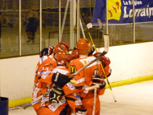 Photo hockey Division 2 - D2 : 12ème journée - A : Amnéville vs Meudon - Nouvelle année, nouvelle victoire Photo hockey Division 2 - D2 : 12ème journée - A : Amnéville vs Meudon - Nouvelle année, nouvelle victoire