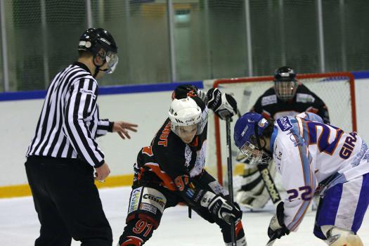 Photo hockey Division 2 - D2 : 16ème journée - A : La Roche-sur-Yon vs Clermont-Ferrand - Les Aigles reviennent à l\ Photo hockey Division 2 - D2 : 16ème journée - A : La Roche-sur-Yon vs Clermont-Ferrand - Les Aigles reviennent à l\