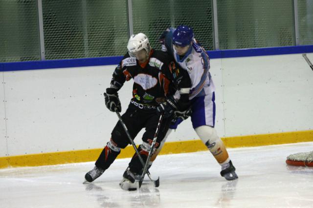 Photo hockey Division 2 - D2 : 16ème journée - A : La Roche-sur-Yon vs Clermont-Ferrand - Les Aigles reviennent à l\ Photo hockey Division 2 - D2 : 16ème journée - A : La Roche-sur-Yon vs Clermont-Ferrand - Les Aigles reviennent à l\