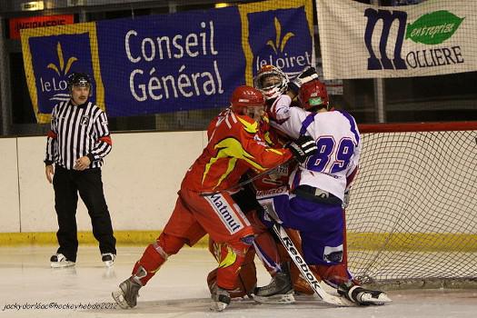 Photo hockey Division 2 - D2 : 18ème journée - B : Orléans vs Asnières - Orléans défait honorablement Photo hockey Division 2 - D2 : 18ème journée - B : Orléans vs Asnières - Orléans défait honorablement