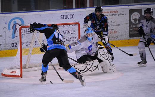 Photo hockey Division 2 - D2 : 1ère journée - B : Tours vs Nantes - Leçon de Power Play Photo hockey Division 2 - D2 : 1ère journée - B : Tours vs Nantes - Leçon de Power Play